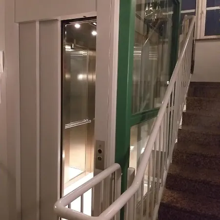 酒店 克里斯塔尔酒店 3*